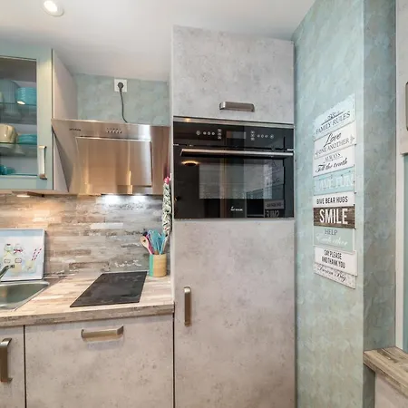 2br-apartment In Appartement