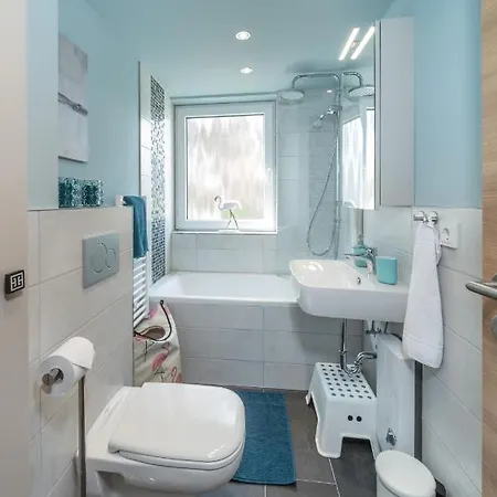 2br-apartment In Apartment